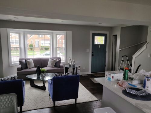 10814 Eberhart Ave, Chicago IL 60637-2403 exterior