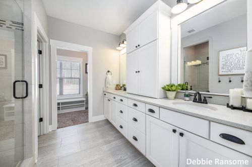 1839 Starr View Ln, Middlevle MI 49333-8061 exterior