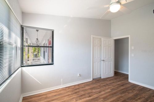 718 Riv Dr, Tampa FL 33617-7857 exterior