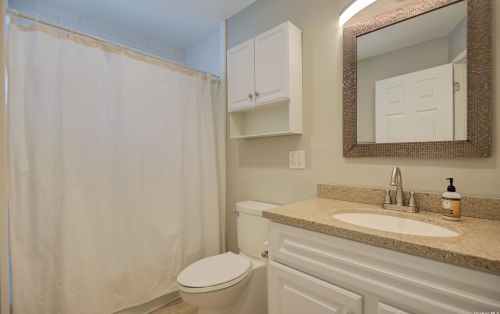 12 Sheldon Pl, Commack NY 11725-3237 exterior