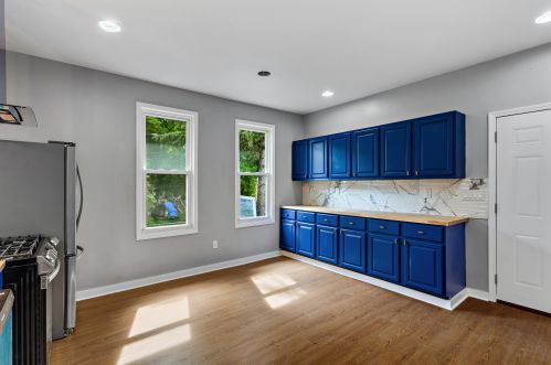 5451 Cherry St, Milwaukee WI  53208-2106 exterior