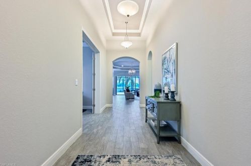 1594 Serrano Cir, Naples, FL 34105-4953