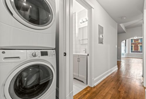 3142 Diversey Ave, Chicago IL 60647-1558 exterior