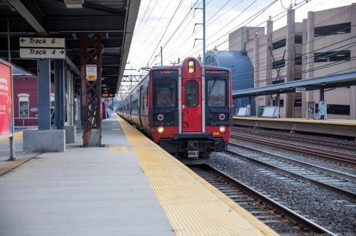 67 Riverside Ave, Norwalk CT 06850-2647 exterior