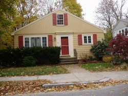 16 Bowen St, Newton, MA 02459-1804