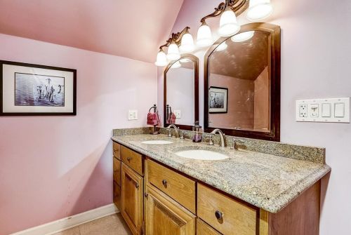 4017 Springfield Ave, Chicago IL 60618-1916 exterior