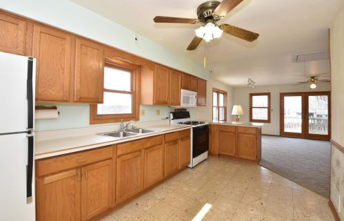 303 115th St, Milwaukee, WI 53226-4013