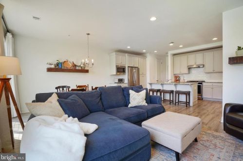 2222 Red Fox Dr, Hummelstown PA 17036 exterior