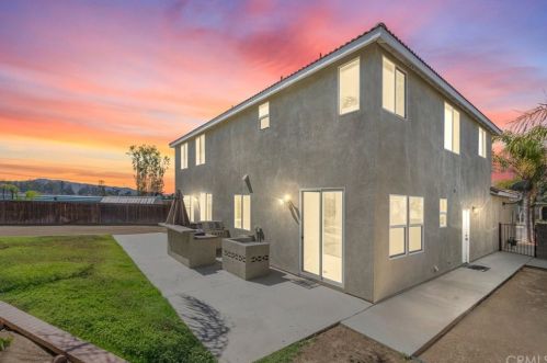 1580 Mendocino Way, Perris CA 92571-3751 exterior