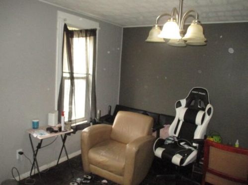 2427 Woodward Ave, Wyoming MI exterior