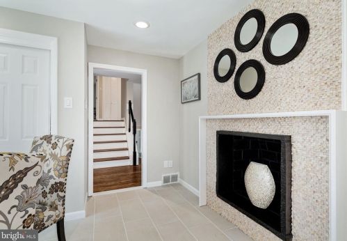 160 Paxon Holw Rd, Media PA 19063-1163 exterior