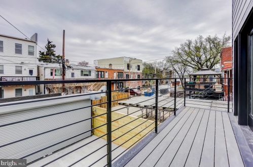 1624 D St, Washington DC  20003-2440 exterior