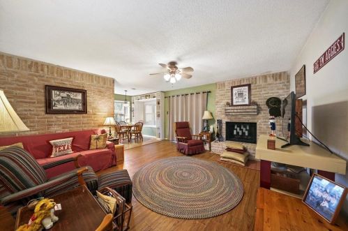 19806 Burle Oak Dr, Humble TX 77346-1211 exterior