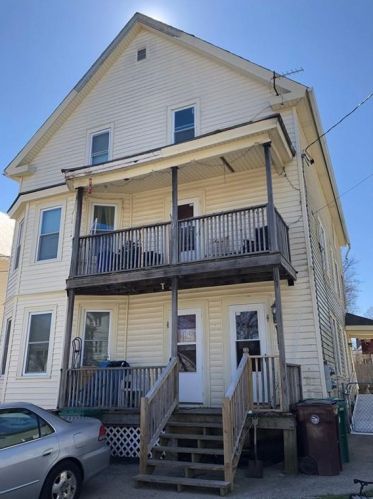 25 Vine St, Woonsocket, RI 02895-1131