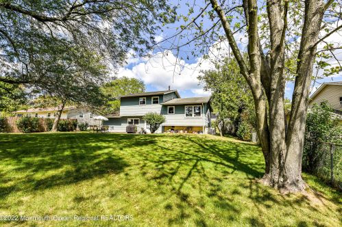 14 Bryant Dr, Jackson Twp NJ exterior