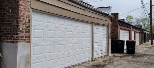 7414 Chappel Ave, Chicago IL 60649-3620 exterior