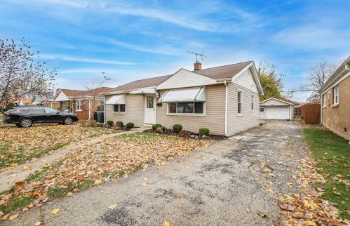 2630 97th St, Chicago, IL 60805-2730