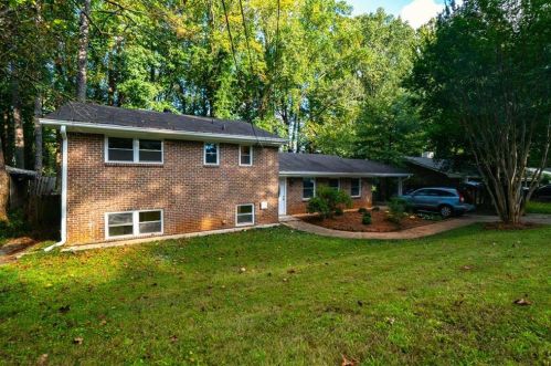 4325 Hickory Wood Ln, Atlanta, GA 30360-2619