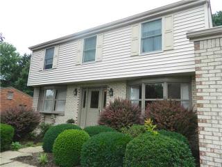 2161 Meadowmont Dr, Pittsburgh, PA 15241-3219