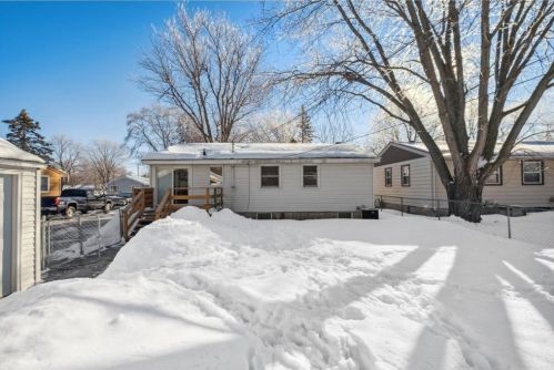 4785 Karen Pl, Saint Paul MN  55110-2933 exterior
