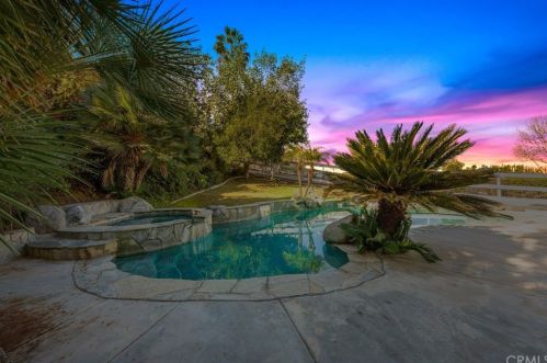 30830 Avenida Del Reposo, Temecula CA 92591-1711 exterior