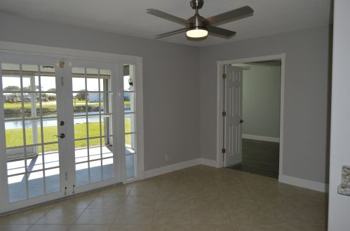 908 7 Ave, Boynton Beach FL 33435-3879 exterior