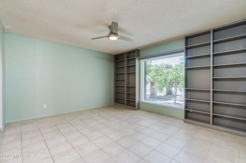 7431 Ln Cienega Dr, Tucson AZ 85712-1423 exterior