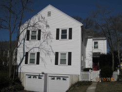 341 Lake Ave, Newton, MA 02461-1211