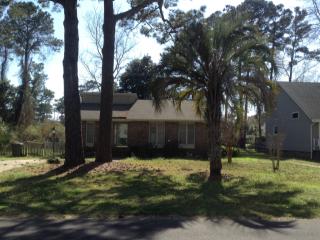 313 8th Ave, Myrtle Beach SC  29577-3711 exterior