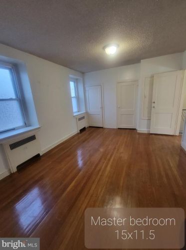 1248 Magee Ave, Philadelphia PA  19111-4942 exterior