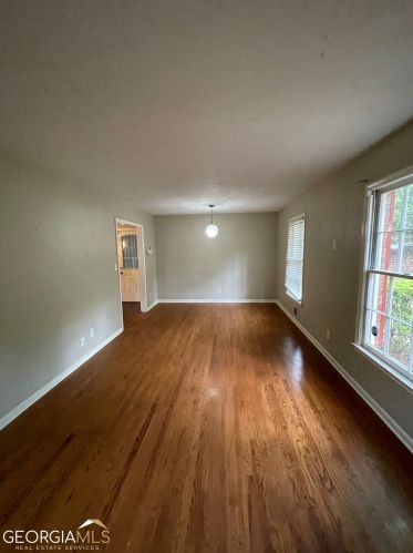 565 Maribee Dr, Tucker GA exterior