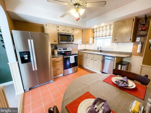 4107 Woodland Ave, Chester PA 19015-1626 exterior