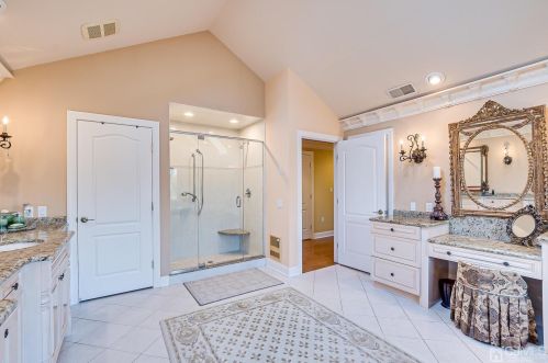 21 Southfield Rd, Edison NJ 08820-3141 exterior