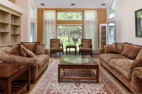 20 Crosswood Rd, Farmington, CT 06032-1043