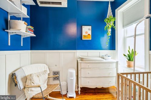 240 Fairmount Ave, Philadelphia PA  19123-2928 exterior