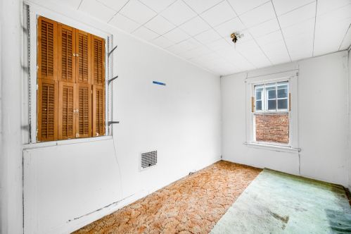 1238 109 Pl, Chicago IL 60655-4001 exterior