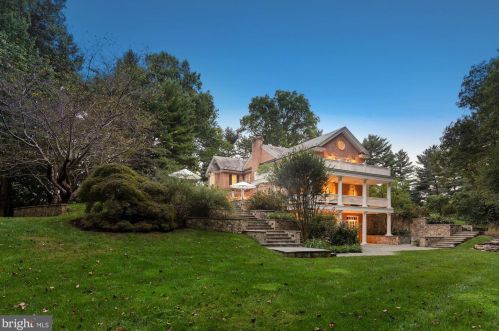 11013 Cripplegate Rd, Rockville MD 20854-1630 exterior