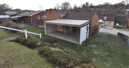 3951 Edge Rd, Pittsburgh PA 15227-3409 exterior