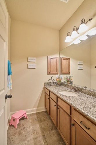 147 Pronghorn Pl, Montgomery TX 77316-6402 exterior