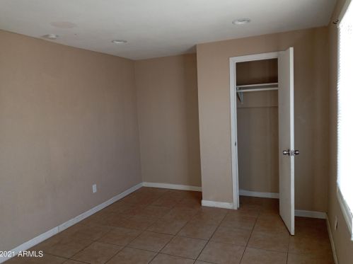 6015 7th Ave, Phoenix AZ 85013-4137 exterior