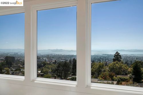 2710 Cedar St, Berkeley CA 94702-1345 exterior