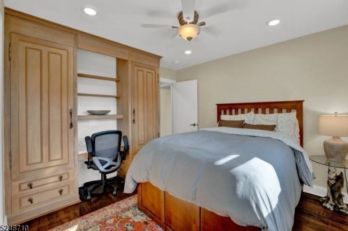 36 Aspen Rd, Town Center NJ 07052-1201 exterior