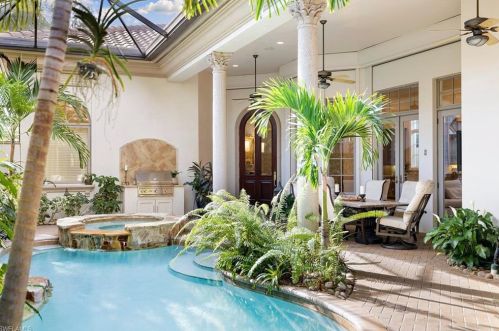 15743 Villoresi Way, Naples FL 34110-2715 exterior