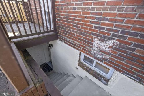 6811 Radcliffe Dr, Alexandria VA 22307-1541 exterior