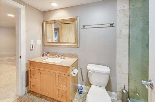 2047 Honore St, Chicago IL  60614-3910 exterior