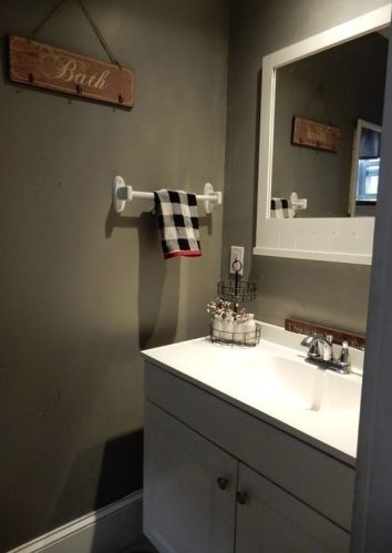 15 Monroe St, Ware MA 01082-1608 exterior