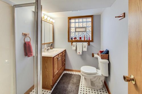 1704 Nordica Ave, Chicago IL 60707-4320 exterior