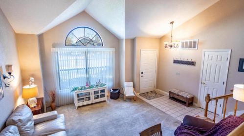 120 Seergreen Way, Folsom CA  95630-5527 exterior