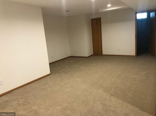 5089 Main St, Maple Plain MN 55359-9430 exterior