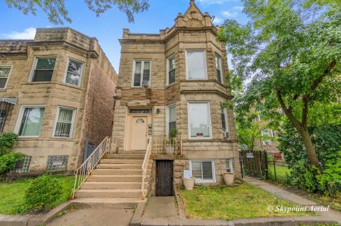 4018 Cermak Rd, Chicago, IL 60623-2835